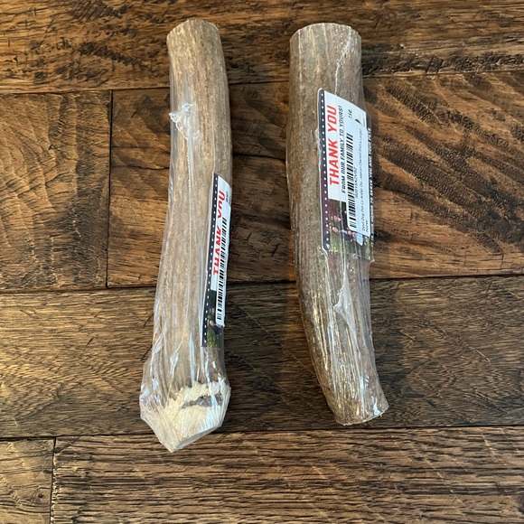Deer Antler Dog Chew (2) - Picture 2 of 3